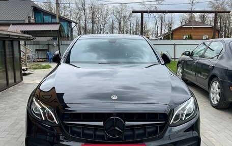 Mercedes-Benz E-Класс, 2020 год, 3 950 000 рублей, 3 фотография