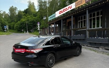 Toyota Camry, 2019 год, 2 250 000 рублей, 2 фотография