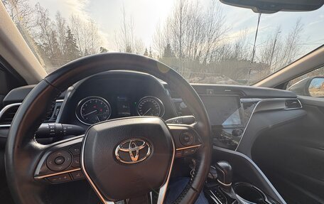 Toyota Camry, 2019 год, 2 250 000 рублей, 11 фотография