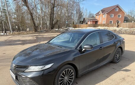 Toyota Camry, 2019 год, 2 250 000 рублей, 16 фотография