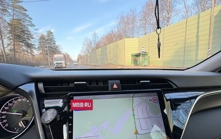 Toyota Camry, 2019 год, 2 250 000 рублей, 17 фотография