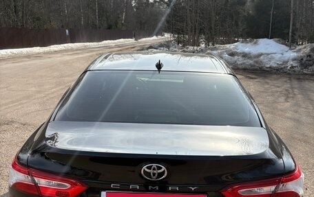 Toyota Camry, 2019 год, 2 250 000 рублей, 13 фотография