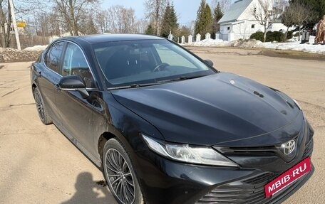 Toyota Camry, 2019 год, 2 250 000 рублей, 6 фотография