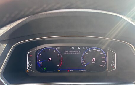 Volkswagen Tiguan II, 2021 год, 3 650 000 рублей, 10 фотография