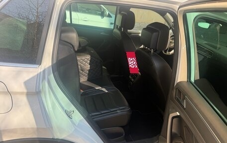 Volkswagen Tiguan II, 2021 год, 3 650 000 рублей, 8 фотография