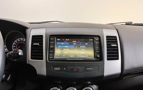 Mitsubishi Outlander III рестайлинг 3, 2011 год, 1 370 000 рублей, 7 фотография