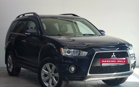 Mitsubishi Outlander III рестайлинг 3, 2011 год, 1 370 000 рублей, 3 фотография
