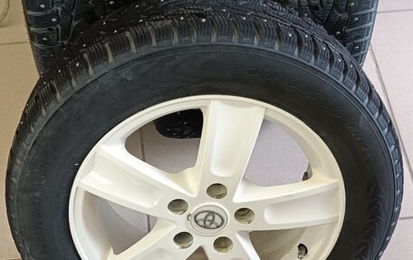 Toyota Avensis III рестайлинг, 2012 год, 1 270 000 рублей, 7 фотография