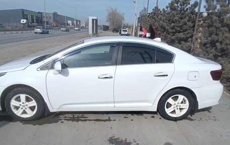 Toyota Avensis III рестайлинг, 2012 год, 1 270 000 рублей, 4 фотография