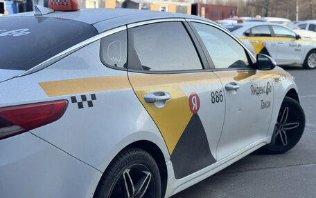 KIA Optima IV, 2019 год, 900 000 рублей, 4 фотография