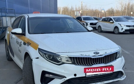 KIA Optima IV, 2019 год, 900 000 рублей, 3 фотография