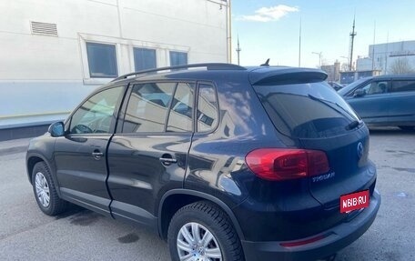 Volkswagen Tiguan I, 2011 год, 960 000 рублей, 5 фотография