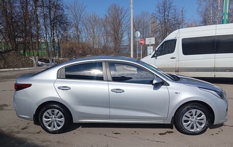 KIA Rio IV, 2017 год, 1 290 000 рублей, 4 фотография