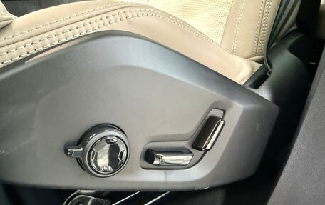 Volvo XC90 II рестайлинг, 2025 год, 11 300 000 рублей, 17 фотография