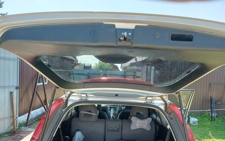 Honda Stream I рестайлинг, 2004 год, 490 000 рублей, 2 фотография