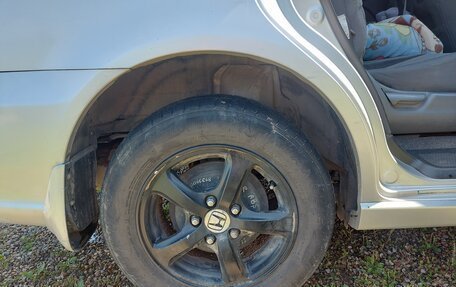 Honda Stream I рестайлинг, 2004 год, 490 000 рублей, 20 фотография