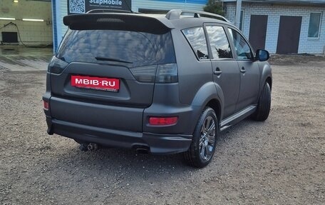 Mitsubishi Outlander III рестайлинг 3, 2011 год, 1 800 000 рублей, 4 фотография