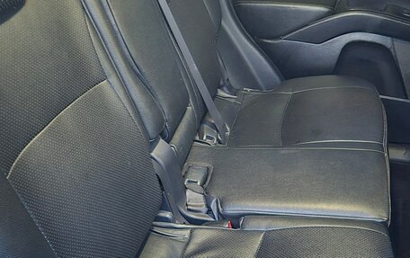 Mitsubishi Outlander III рестайлинг 3, 2011 год, 1 800 000 рублей, 7 фотография