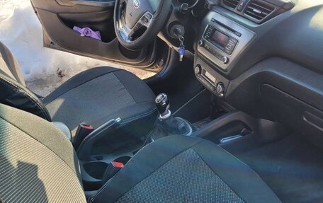 KIA Rio III рестайлинг, 2015 год, 980 000 рублей, 4 фотография