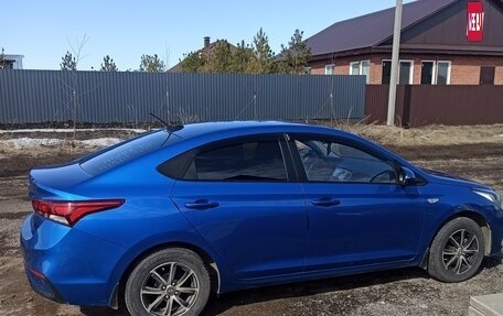 Hyundai Solaris II рестайлинг, 2017 год, 1 230 000 рублей, 3 фотография