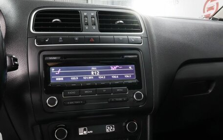 Volkswagen Polo VI (EU Market), 2012 год, 850 000 рублей, 9 фотография