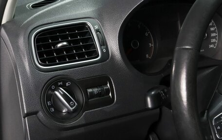 Volkswagen Polo VI (EU Market), 2012 год, 850 000 рублей, 10 фотография