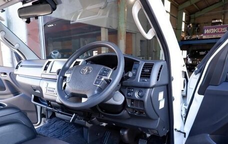 Toyota HiAce H200, 2023 год, 4 989 000 рублей, 11 фотография