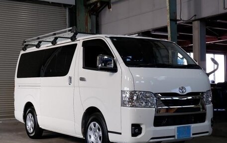 Toyota HiAce H200, 2023 год, 4 989 000 рублей, 22 фотография