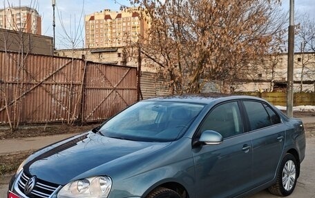 Volkswagen Jetta VI, 2008 год, 830 000 рублей, 1 фотография