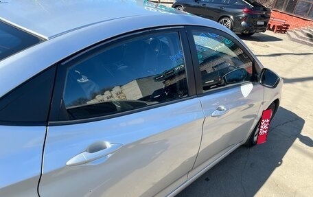 Hyundai Solaris II рестайлинг, 2011 год, 610 000 рублей, 3 фотография