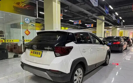 Toyota Yaris XP150 рестайлинг, 2022 год, 1 030 000 рублей, 4 фотография