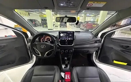 Toyota Yaris XP150 рестайлинг, 2022 год, 1 030 000 рублей, 11 фотография