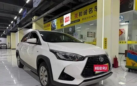 Toyota Yaris XP150 рестайлинг, 2022 год, 1 030 000 рублей, 3 фотография