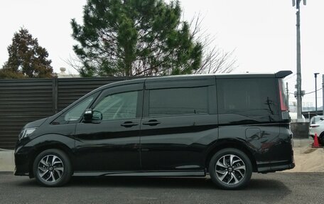 Honda Stepwgn IV, 2021 год, 1 890 000 рублей, 4 фотография