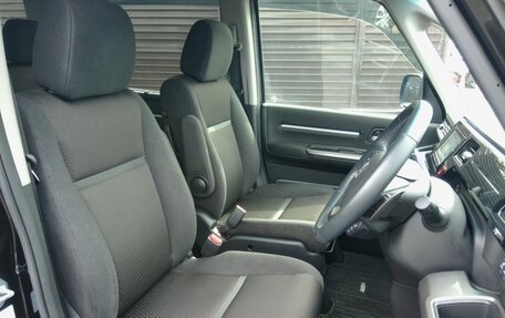 Honda Stepwgn IV, 2021 год, 1 890 000 рублей, 9 фотография