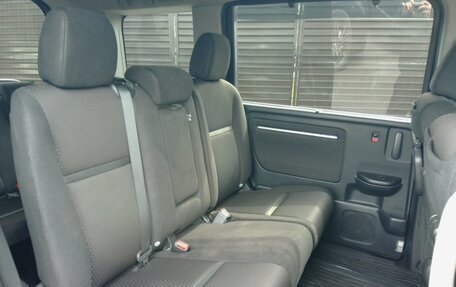 Honda Stepwgn IV, 2021 год, 1 890 000 рублей, 15 фотография