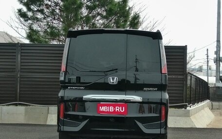 Honda Stepwgn IV, 2021 год, 1 890 000 рублей, 6 фотография