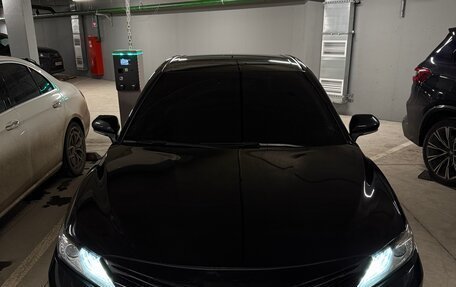 Toyota Camry, 2018 год, 1 890 000 рублей, 4 фотография