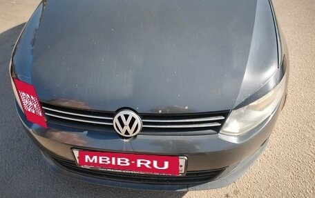 Volkswagen Polo VI (EU Market), 2013 год, 680 000 рублей, 21 фотография