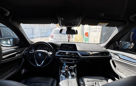 BMW 5 серия, 2018 год, 2 700 000 рублей, 10 фотография