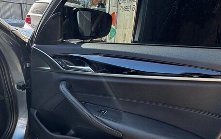 BMW 5 серия, 2018 год, 2 700 000 рублей, 8 фотография