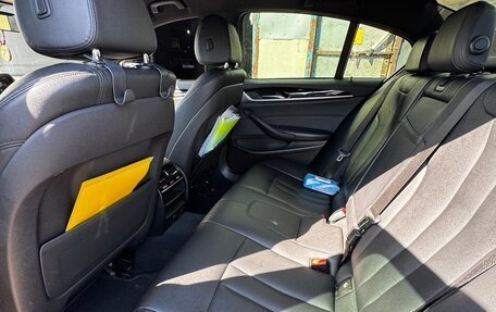 BMW 5 серия, 2018 год, 2 700 000 рублей, 9 фотография