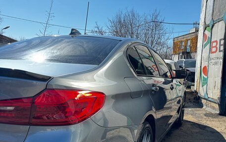 BMW 5 серия, 2018 год, 2 700 000 рублей, 16 фотография