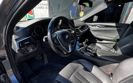 BMW 5 серия, 2018 год, 2 700 000 рублей, 14 фотография