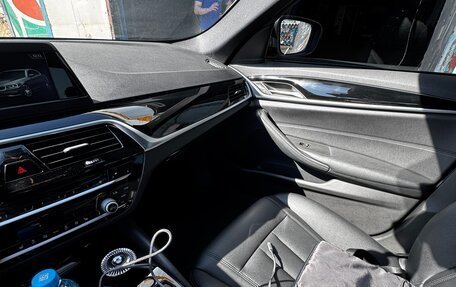 BMW 5 серия, 2018 год, 2 700 000 рублей, 11 фотография