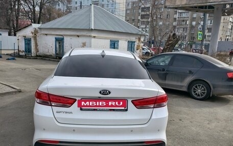 KIA Optima IV, 2018 год, 2 500 000 рублей, 5 фотография
