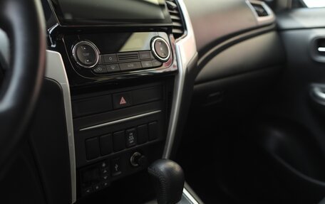 Mitsubishi L200 IV рестайлинг, 2023 год, 3 650 000 рублей, 17 фотография