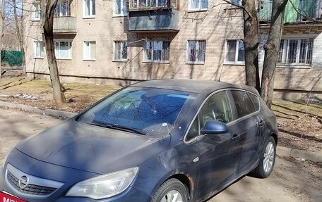 Opel Astra J, 2011 год, 420 000 рублей, 3 фотография