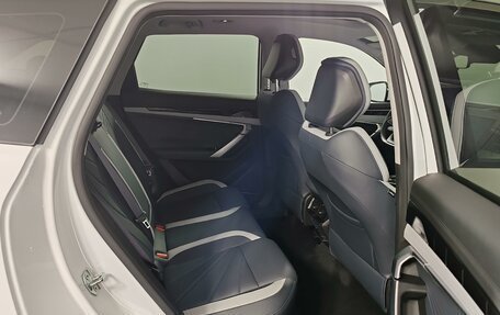 Geely Atlas, 2024 год, 2 735 000 рублей, 22 фотография