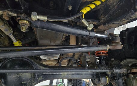 Land Rover Defender I, 1997 год, 2 600 000 рублей, 26 фотография